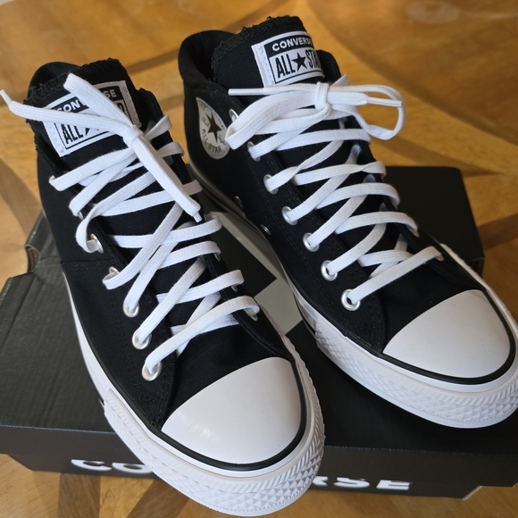 Women's Chuck Taylor All Stat Mid Converse Madison Sneakers - NEW IN BOX! - Picture 4 of 16